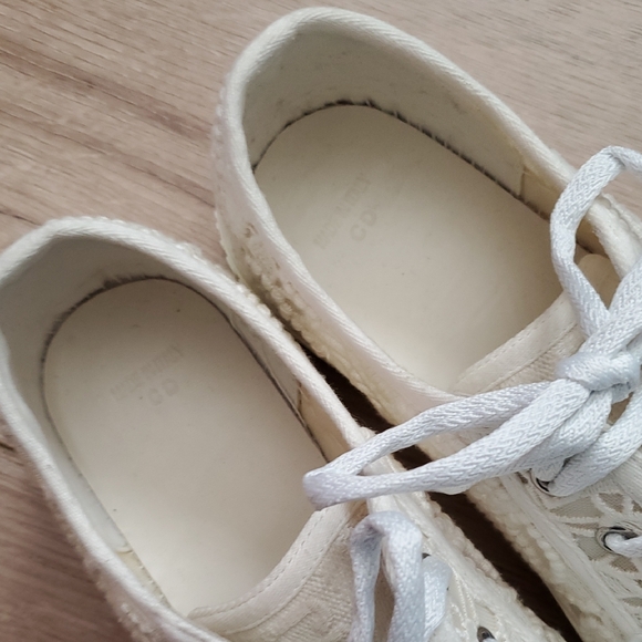 Christian Dior White Lace Sneakers Size 38 - Picture 7 of 13